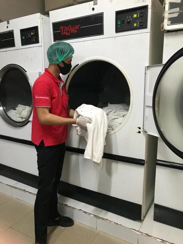 Swiss-Belinn Balikpapan Luaran gambar