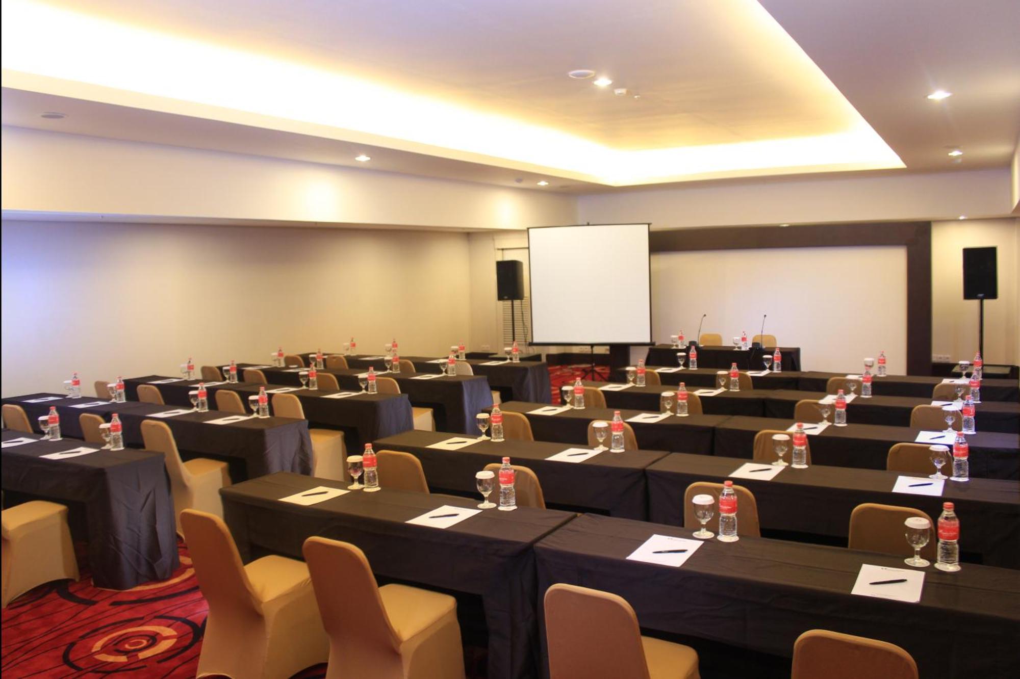 Swiss-Belinn Balikpapan Luaran gambar