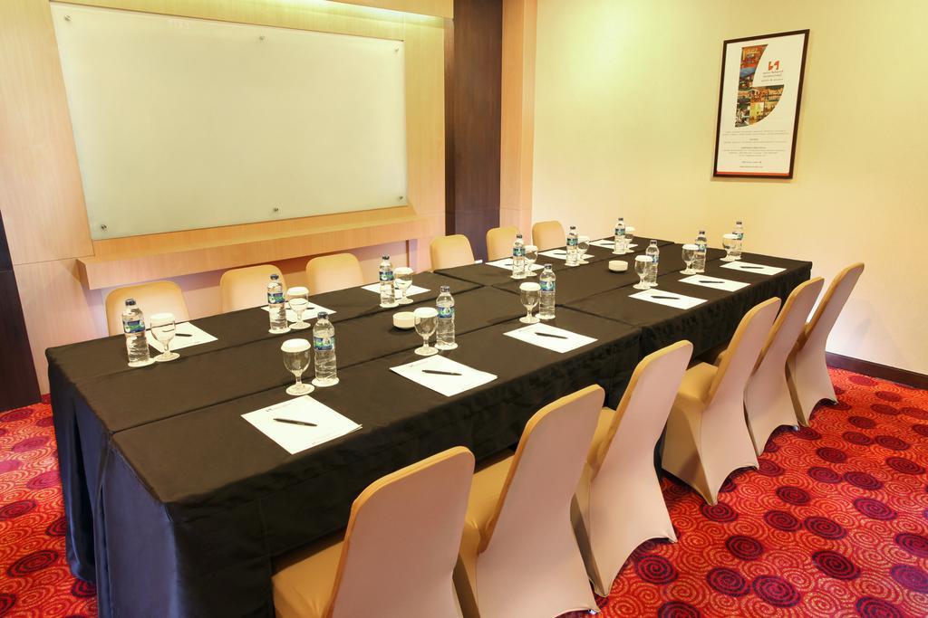 Swiss-Belinn Balikpapan Luaran gambar